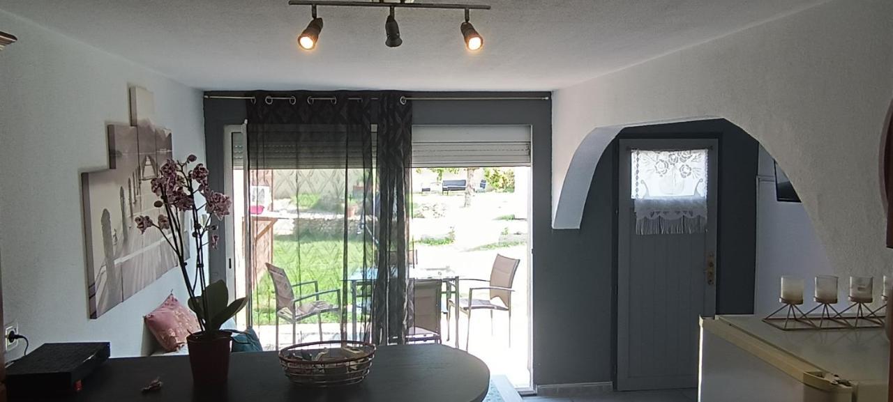 Charmante Maison Avec Piscine Anneyron 외부 사진