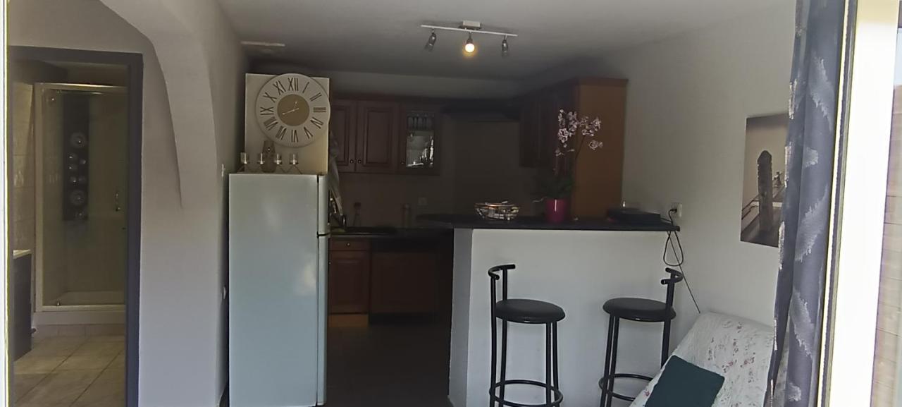 Charmante Maison Avec Piscine Anneyron 외부 사진