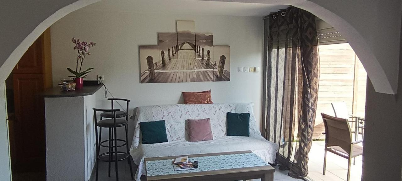 Charmante Maison Avec Piscine Anneyron 외부 사진